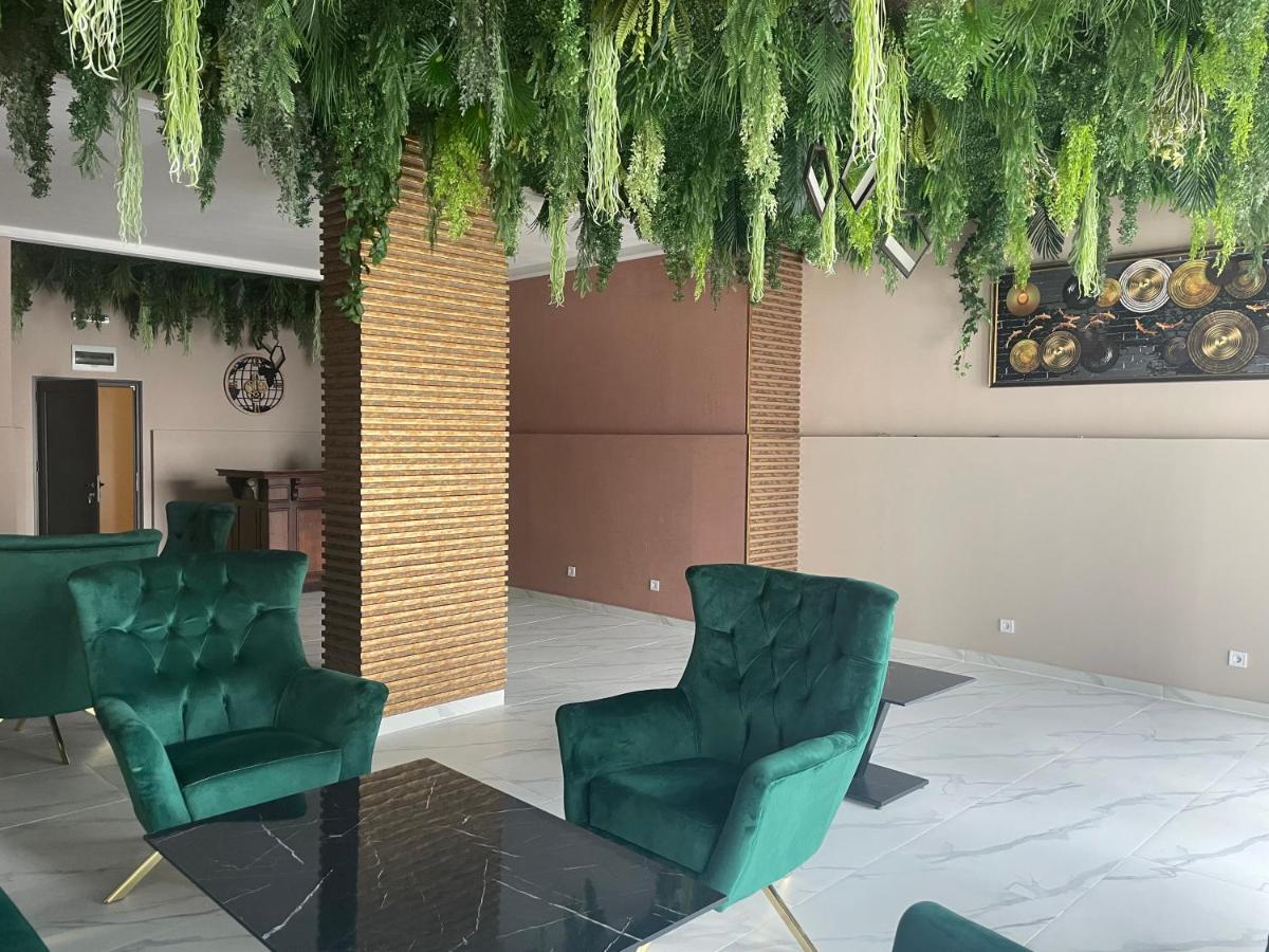 Complex Nero Aparthotel Παμπόροβο Εξωτερικό φωτογραφία