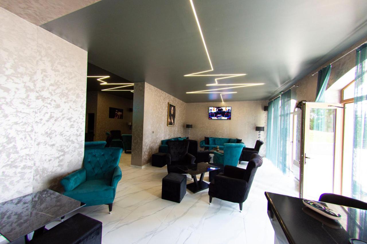 Complex Nero Aparthotel Παμπόροβο Εξωτερικό φωτογραφία
