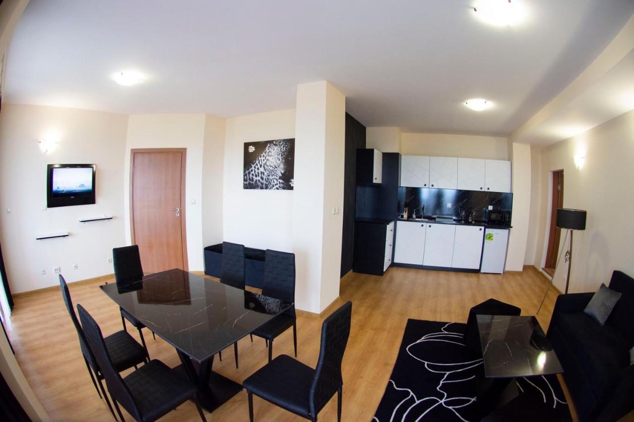 Complex Nero Aparthotel Παμπόροβο Εξωτερικό φωτογραφία