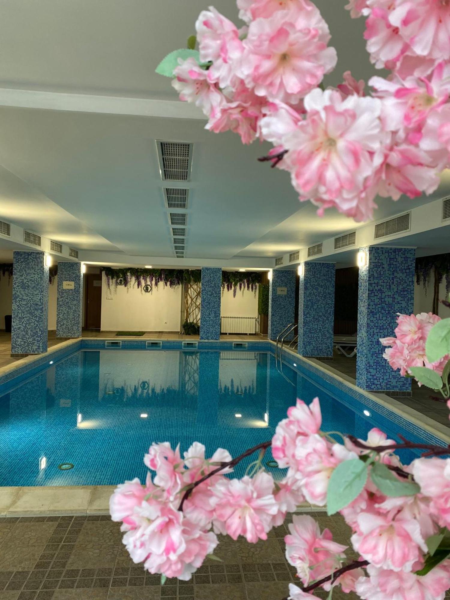 Complex Nero Aparthotel Παμπόροβο Εξωτερικό φωτογραφία