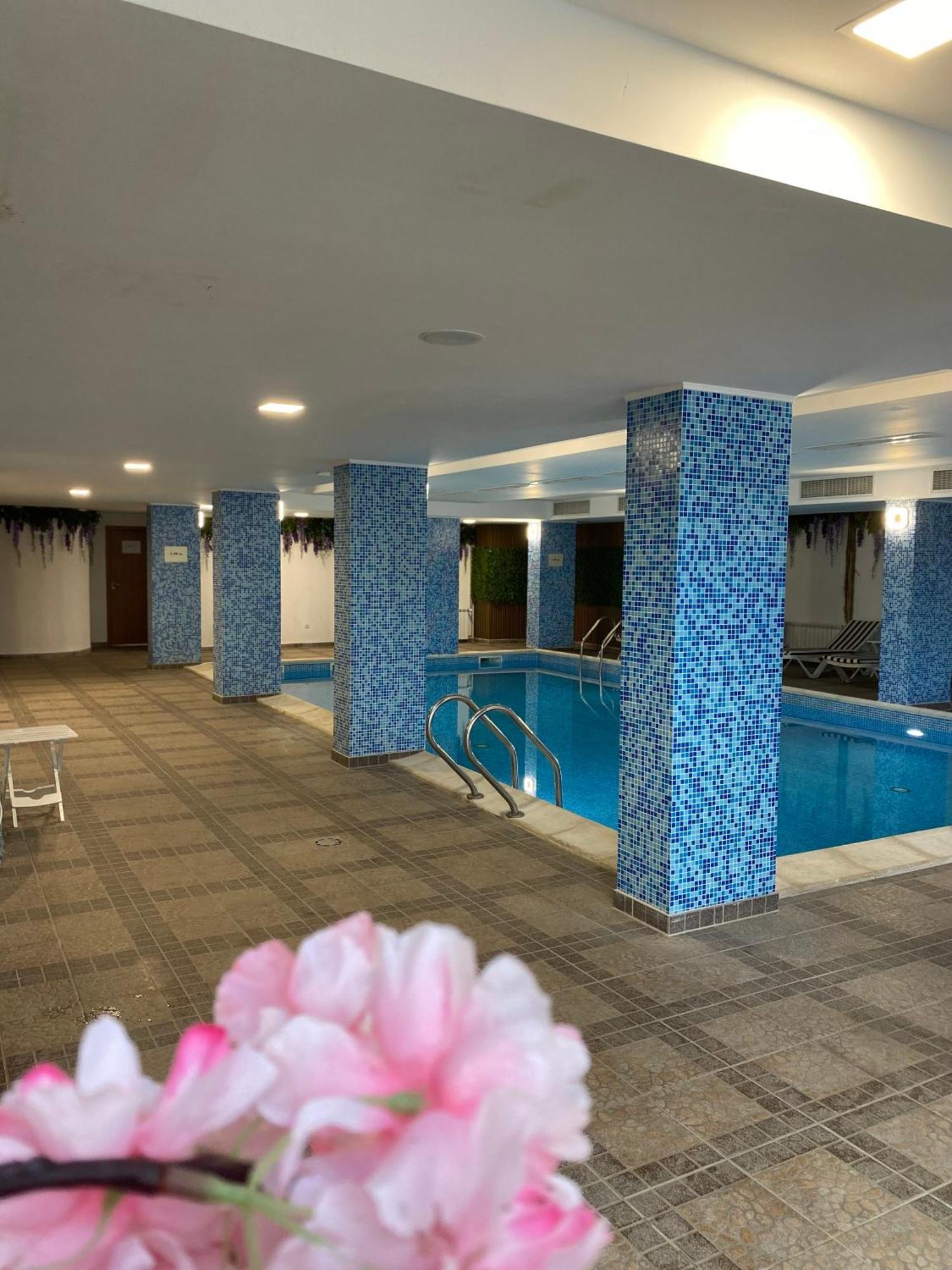 Complex Nero Aparthotel Παμπόροβο Εξωτερικό φωτογραφία
